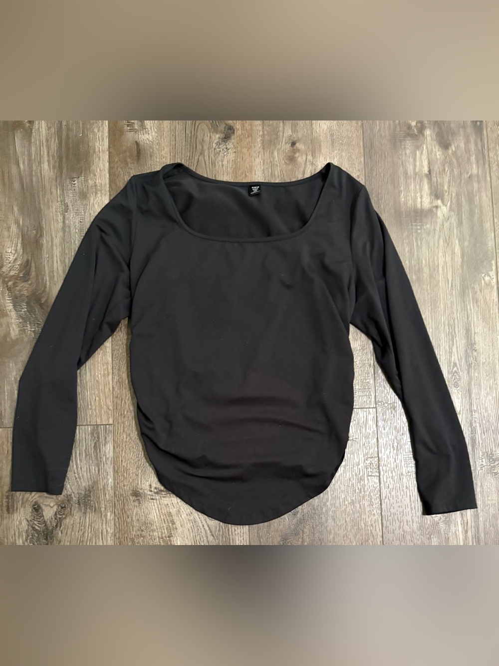 SHEIN EZwear Women's Plus Size Knitted
Square Neck Long Sleeve T-Shirt